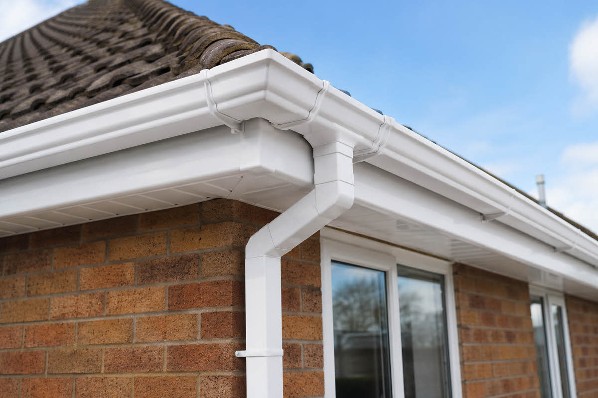 derby home with cleaned guttering 1